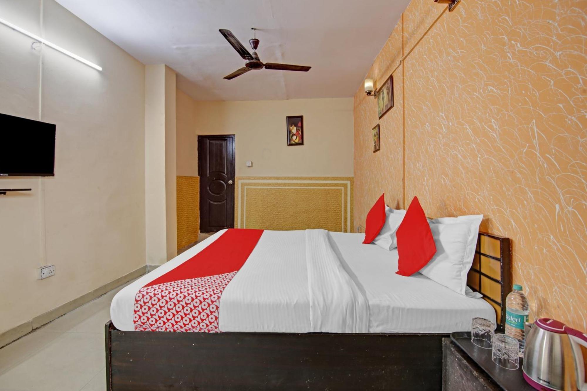 Hotel O Glorious Stayz Noida Eksteriør billede