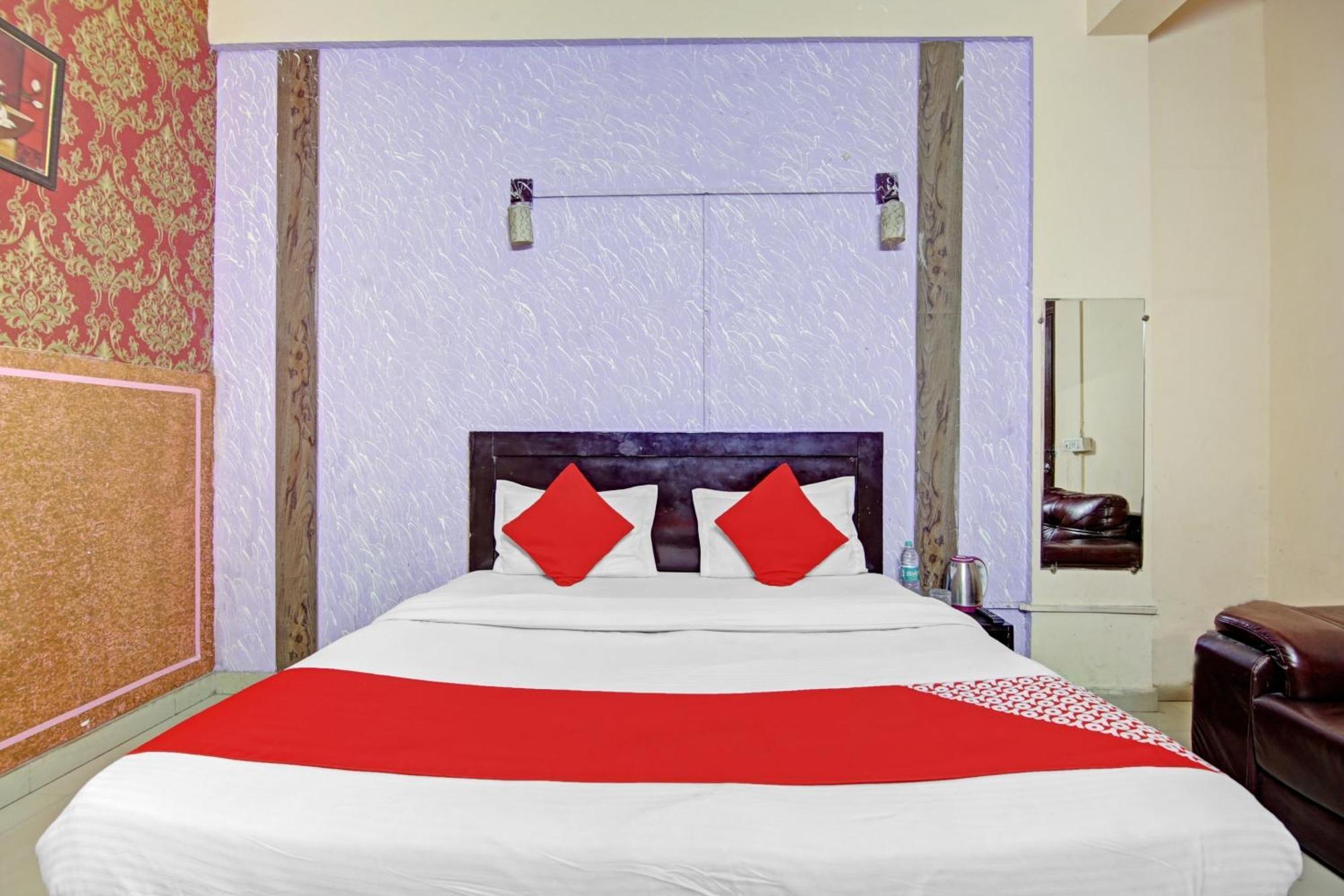 Hotel O Glorious Stayz Noida Eksteriør billede