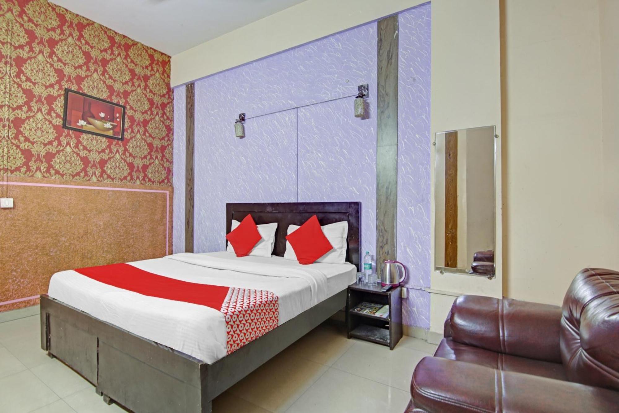 Hotel O Glorious Stayz Noida Eksteriør billede